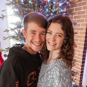 Meet your Posher, Leah